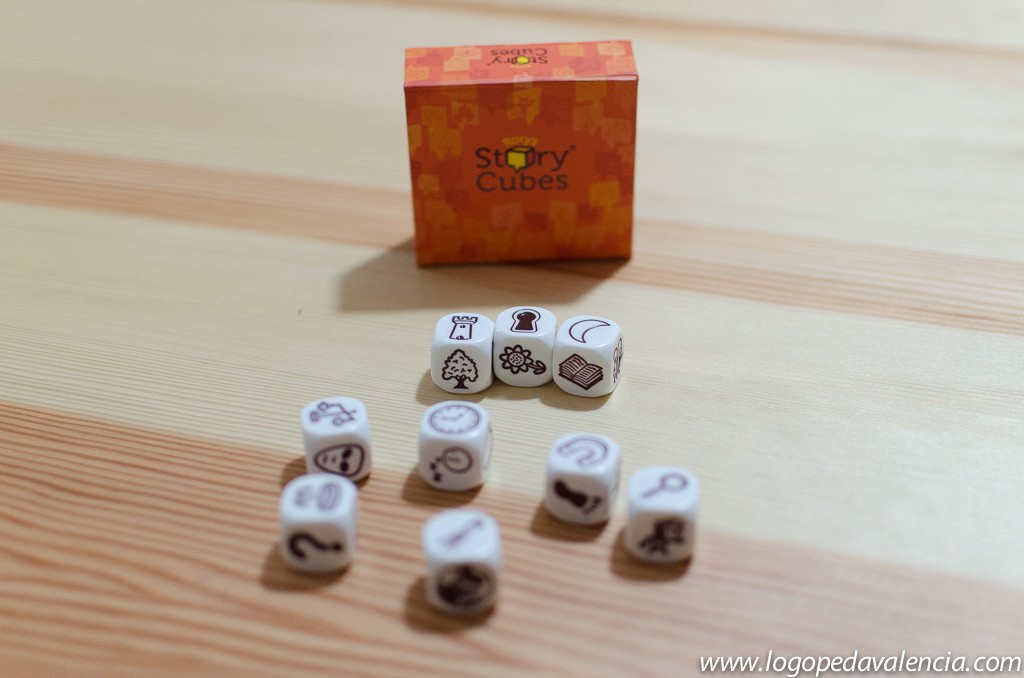 Logopedia.Inventa un cuento con los dados.